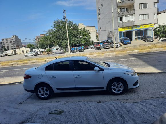 Galeriden Renault Fluence 1.5 dCi Joy 2013 Model İzmir