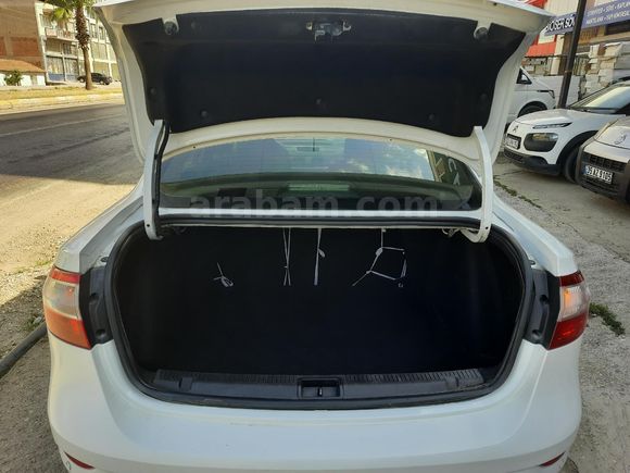 Galeriden Renault Fluence 1.5 dCi Joy 2013 Model İzmir