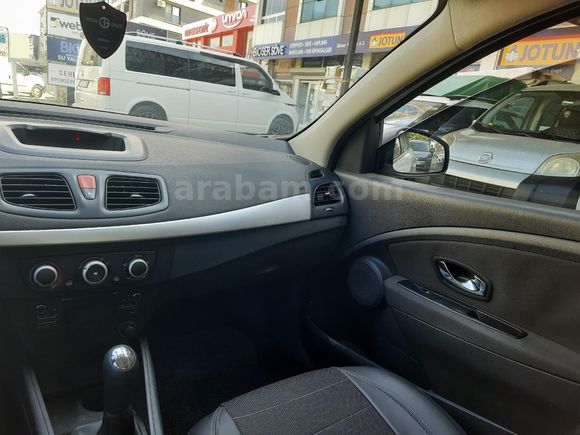 Galeriden Renault Fluence 1.5 dCi Joy 2013 Model İzmir