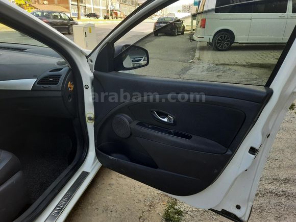 Galeriden Renault Fluence 1.5 dCi Joy 2013 Model İzmir