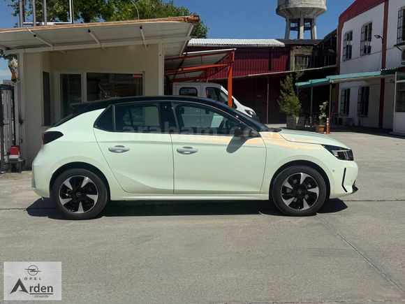 OPEL ARDEN YETKİLİ BAYİDEN HATASIZ CORSA-E GS KARTA 12 TAKSİT
