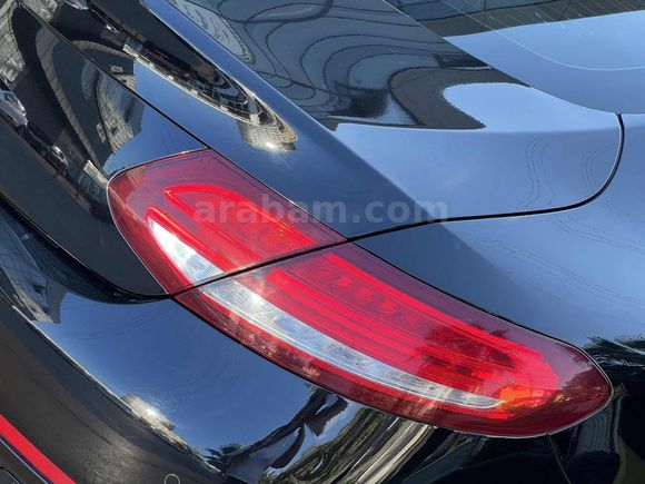 HATASIZ DEĞİŞENSİZ SİYAH TABA 2017 110BİN KM COUPE