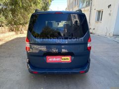 Galeriden Ford Tourneo Courier 1.5 TDCi Titanium Plus 2022 Model Kayseri 101.870 km Mavi