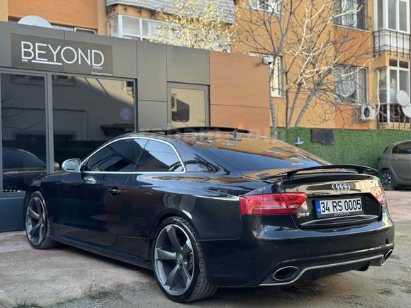 BEYOND - 2011 137.000 KM TR'DE TEK ÖZEL PLAKA 450hp+ V8 AUDİ RS5 ORJİNAL BAYİ ÇIKIŞLI