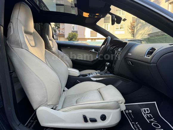 BEYOND - 2011 137.000 KM TR'DE TEK ÖZEL PLAKA 450hp+ V8 AUDİ RS5 ORJİNAL BAYİ ÇIKIŞLI