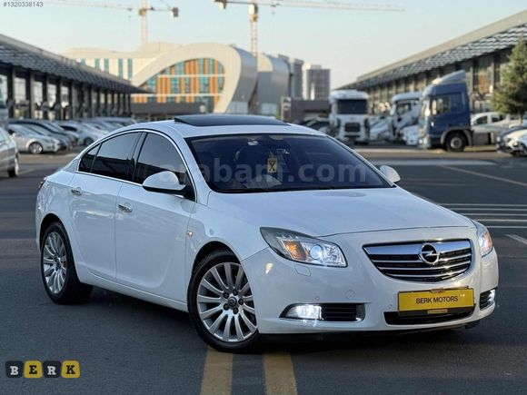 BERK'DEN_2011_OPEL_INSİGNİA_COSMO_SUNROOF'LU_EMSALSİZ_TEMİZLİKTE