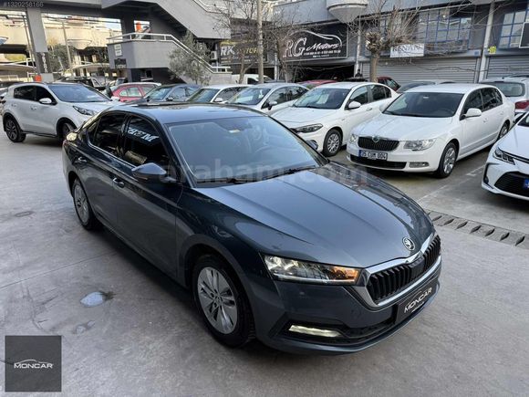 BOYASIZ 2022 MODEL OCTAVİA 1.0 e-Tec 126.000 KM'DE SERVİS BAKIML