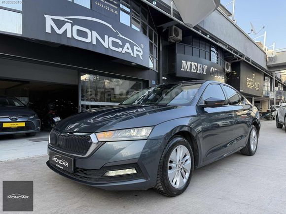 BOYASIZ 2022 MODEL OCTAVİA 1.0 e-Tec 126.000 KM'DE SERVİS BAKIML