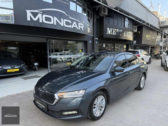 BOYASIZ 2022 MODEL OCTAVİA 1.0 e-Tec 126.000 KM'DE SERVİS BAKIML