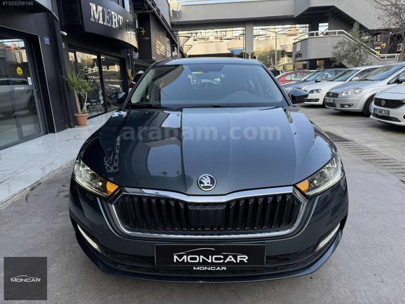 BOYASIZ 2022 MODEL OCTAVİA 1.0 e-Tec 126.000 KM'DE SERVİS BAKIML