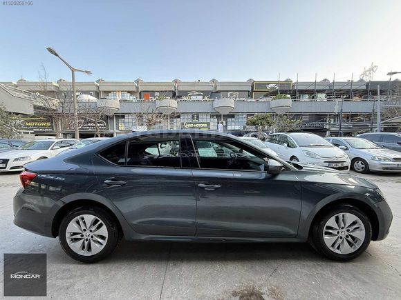 BOYASIZ 2022 MODEL OCTAVİA 1.0 e-Tec 126.000 KM'DE SERVİS BAKIML