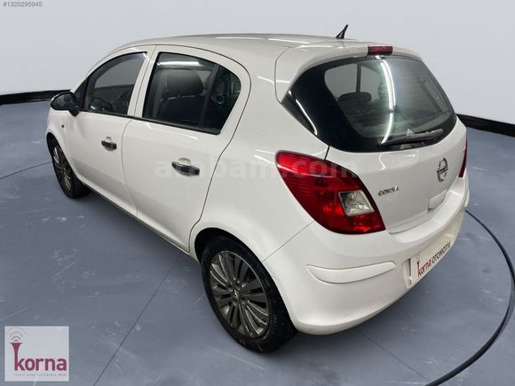 36 AY TAKSİTLE 2011 OPEL CORSA ESSENTİA CMON 75HP