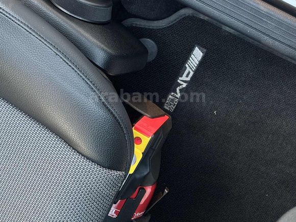SERVİS BAKIMLI İLK ELDEN 73.000 KM DE AMG PAKET CAM TAVAN