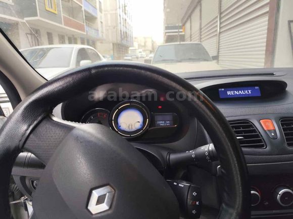 Sahibinden Renault Fluence 1.5 dCi Touch 2015 Model 