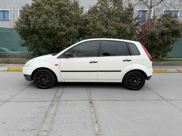 Sahibinden Ford Fiesta 1.4 TDCi Comfort 2005 Model 