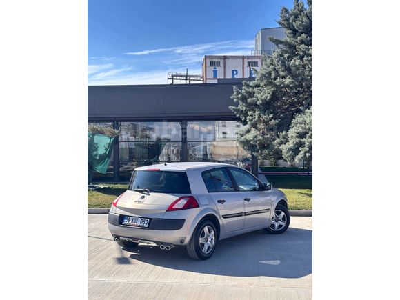 Masrafsız Renault Megane 1.4 Authentique 2004 Model 