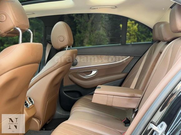 E 300 D Hybrid 4Matic Exclusive Vakum/Hayalet/Nav./E.Bagaj/Taba