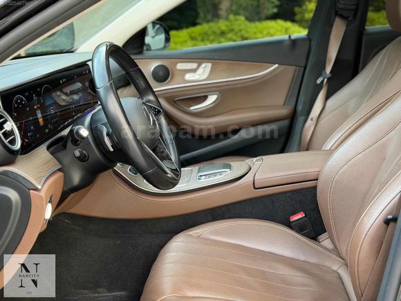 E 300 D Hybrid 4Matic Exclusive Vakum/Hayalet/Nav./E.Bagaj/Taba