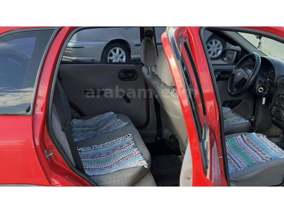 HATASIZ OPEL CORSA 1.4i 16V GLS KLİMALI KAZASIZ