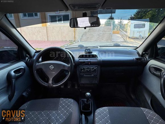ÇAVUŞTAN 2000 MODEL CORSA 1.4 MOTOR KLİMALI