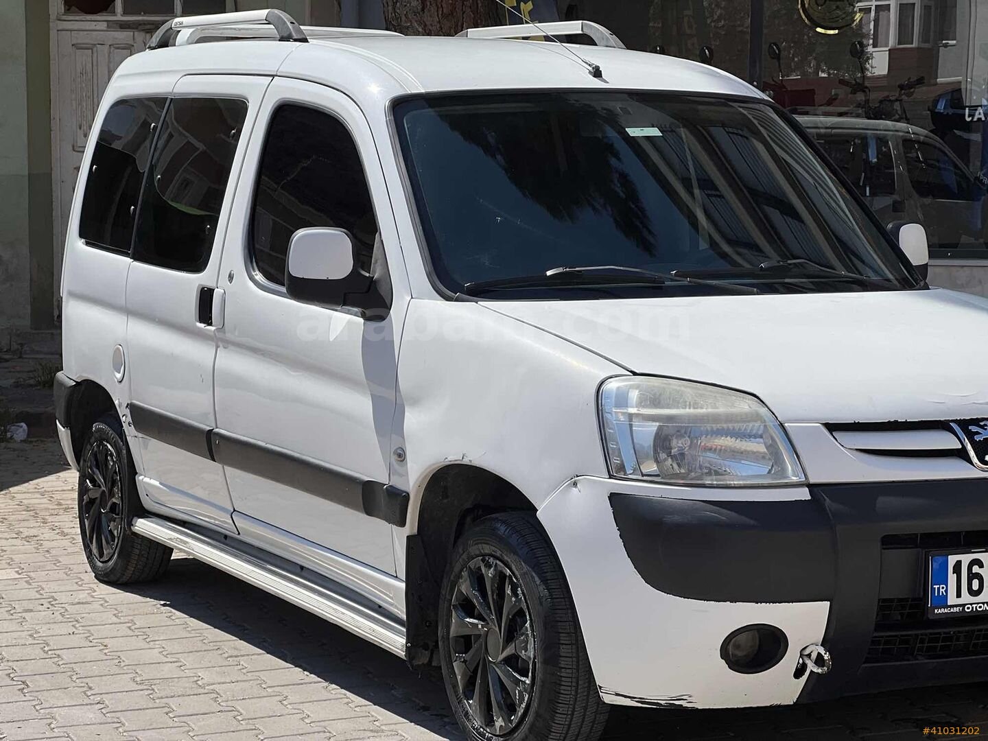 Galeriden Peugeot Partner 2.0 HDI 2005 Model Bursa 308.000 km Beyaz 3