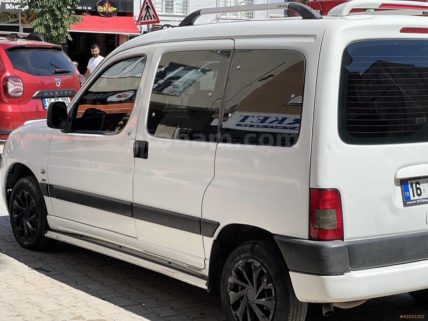 Galeriden Peugeot Partner 2.0 HDI 2005 Model Bursa 308.000 km Beyaz 6
