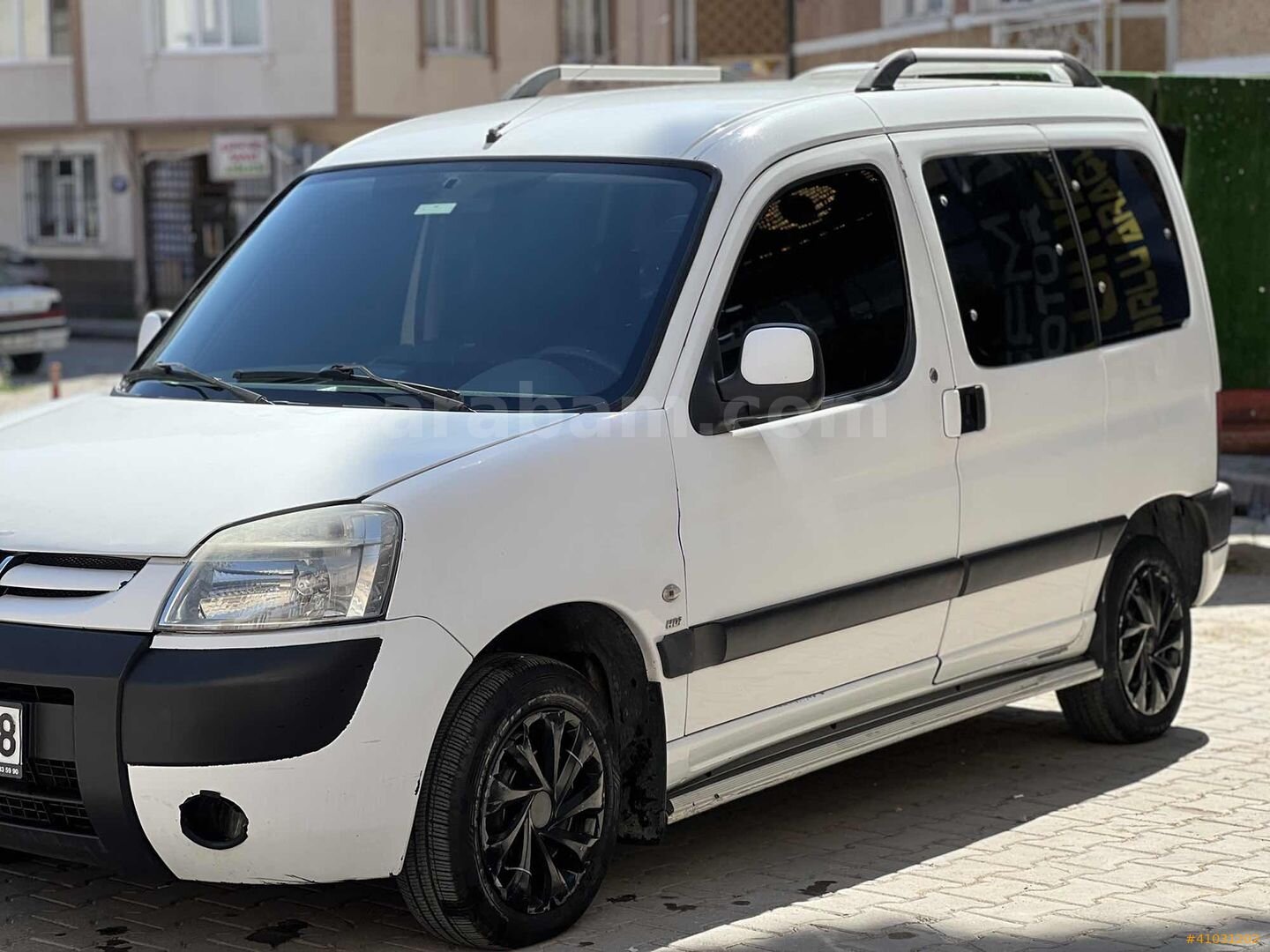 Galeriden Peugeot Partner 2.0 HDI 2005 Model Bursa 308.000 km Beyaz 2