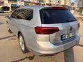 Sahibinden çok temiz hatasız sıfır lastikli Passat varyant