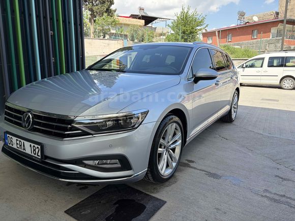 Sahibinden çok temiz hatasız sıfır lastikli Passat varyant