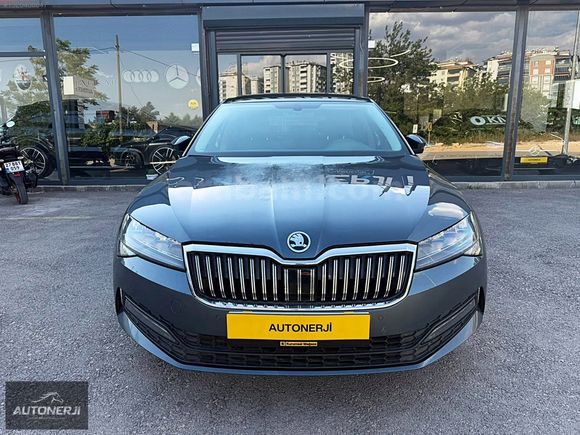 AUTONERJİ'DEN 2020 SKODA SUPERB 1.6 TDI ELİTE CAM TAVAN DSG