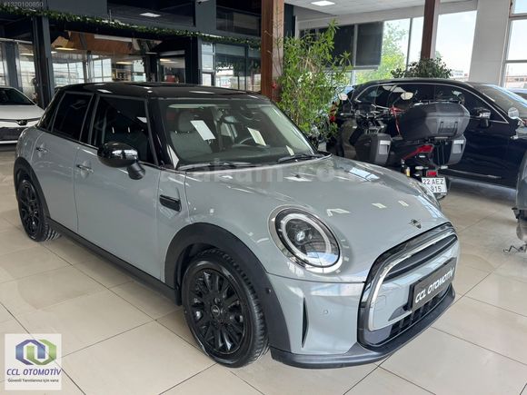 2022 MİNİ COOPER 1.5 SİGNATURE CAM TAVANLI CCL A.Ş'DEN