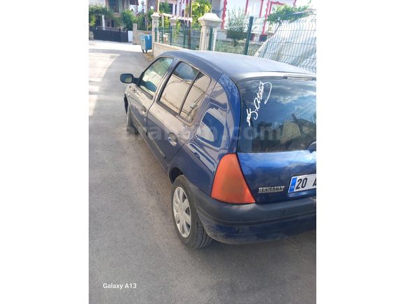 Sahibinden Renault Clio 1.4 RTA 2000 Model