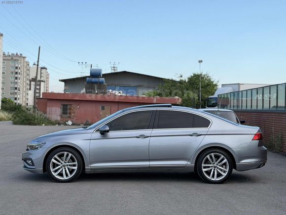HATASIZ/CAM TAVANLI/2022/PASSAT/1.5 TSI/ELEGANCE/SERVİS BAKIMLI