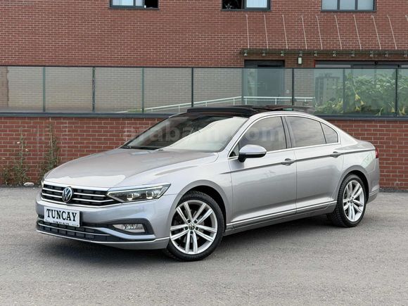 HATASIZ/CAM TAVANLI/2022/PASSAT/1.5 TSI/ELEGANCE/SERVİS BAKIMLI