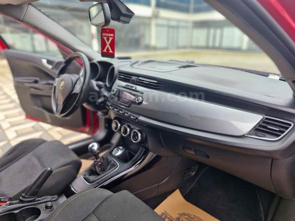 Sahibinden Alfa Romeo Giulietta 1.6 JTD Distinctive 2013 Model 