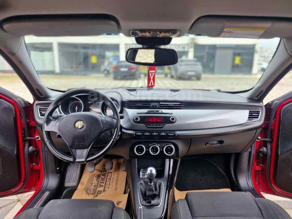 Sahibinden Alfa Romeo Giulietta 1.6 JTD Distinctive 2013 Model 