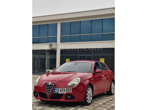 Sahibinden Alfa Romeo Giulietta 1.6 JTD Distinctive 2013 Model 