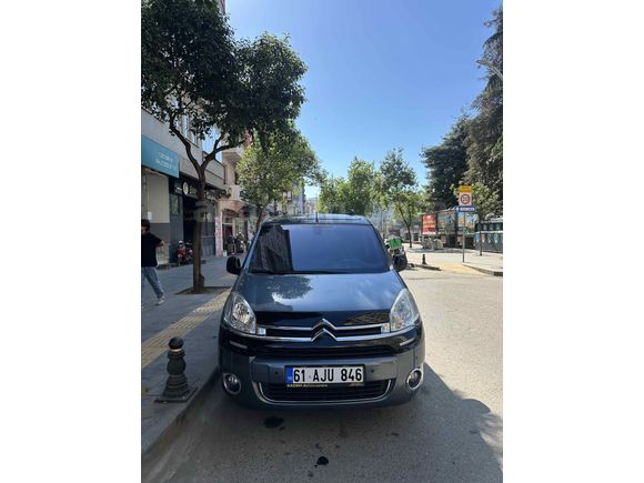 Sahibinden Citroen Berlingo 1.6 HDi Selection 2012 Model  177.000 km Mavi