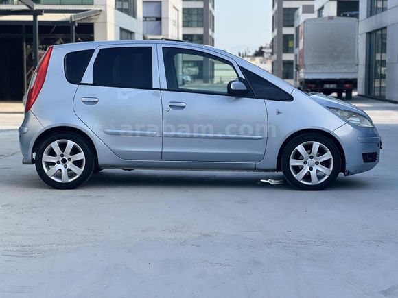 DÜŞÜK KM BAYAN ARACI OTOMATİK