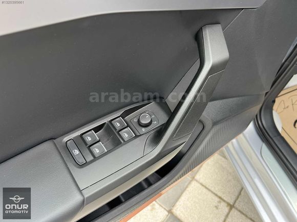 2023 MODEL SEAT LEON 1.5 eTSİ FR DSG CAM TAVAN BOYASIZ HATASIZ