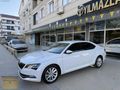 HATASIZ 2019 DÜŞÜK KM SKODA SUPERB OTOMATİK..