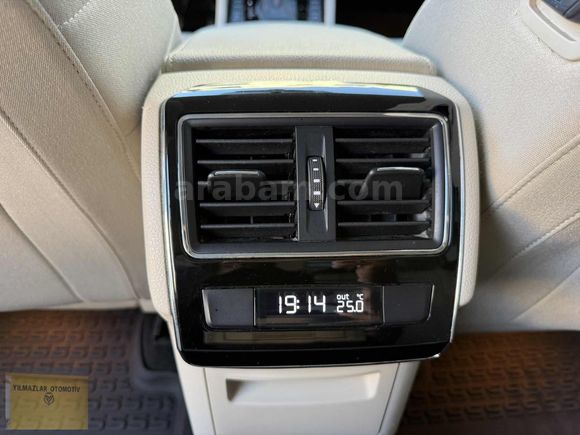 HATASIZ 2019 DÜŞÜK KM SKODA SUPERB OTOMATİK..