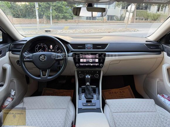 HATASIZ 2019 DÜŞÜK KM SKODA SUPERB OTOMATİK..