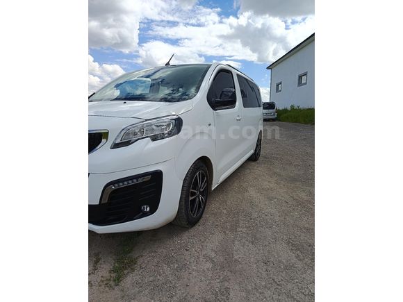 Sahibinden Temiz Aile Aracı Peugeot Expert 2.0 BlueHDI 2022 Model
