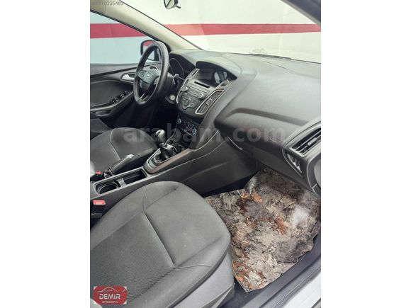 SAMET DEMİR OTOMOTİVDEN 2017 MDL HATASIZ BOYASIZ FORD FOCUS