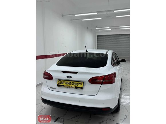 SAMET DEMİR OTOMOTİVDEN 2017 MDL HATASIZ BOYASIZ FORD FOCUS