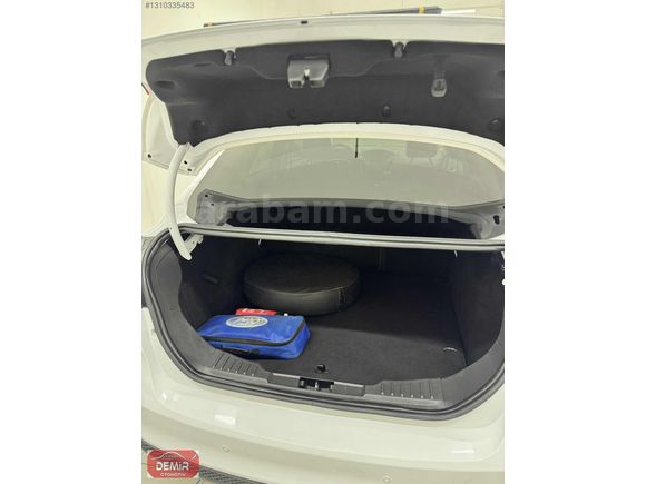 SAMET DEMİR OTOMOTİVDEN 2017 MDL HATASIZ BOYASIZ FORD FOCUS