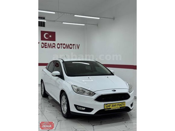 SAMET DEMİR OTOMOTİVDEN 2017 MDL HATASIZ BOYASIZ FORD FOCUS