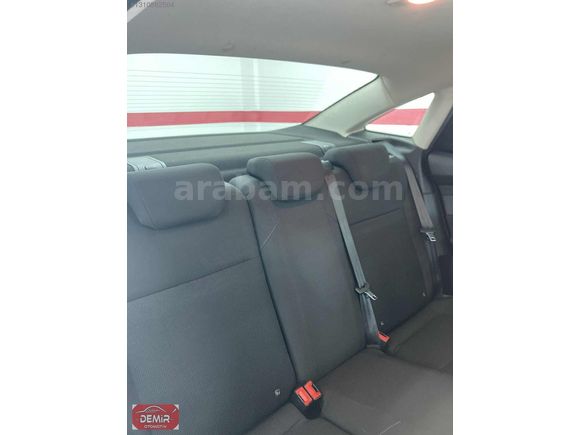 SAMET DEMİR OTOMOTİVDEN 2018 MDL HATASIZ BOYASIZ FORD FOCUS
