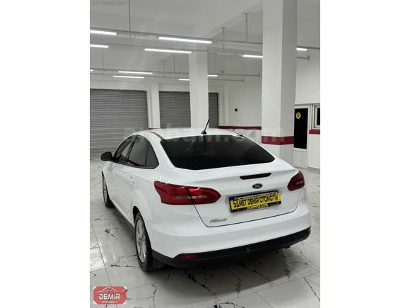 SAMET DEMİR OTOMOTİVDEN 2018 MDL HATASIZ BOYASIZ FORD FOCUS
